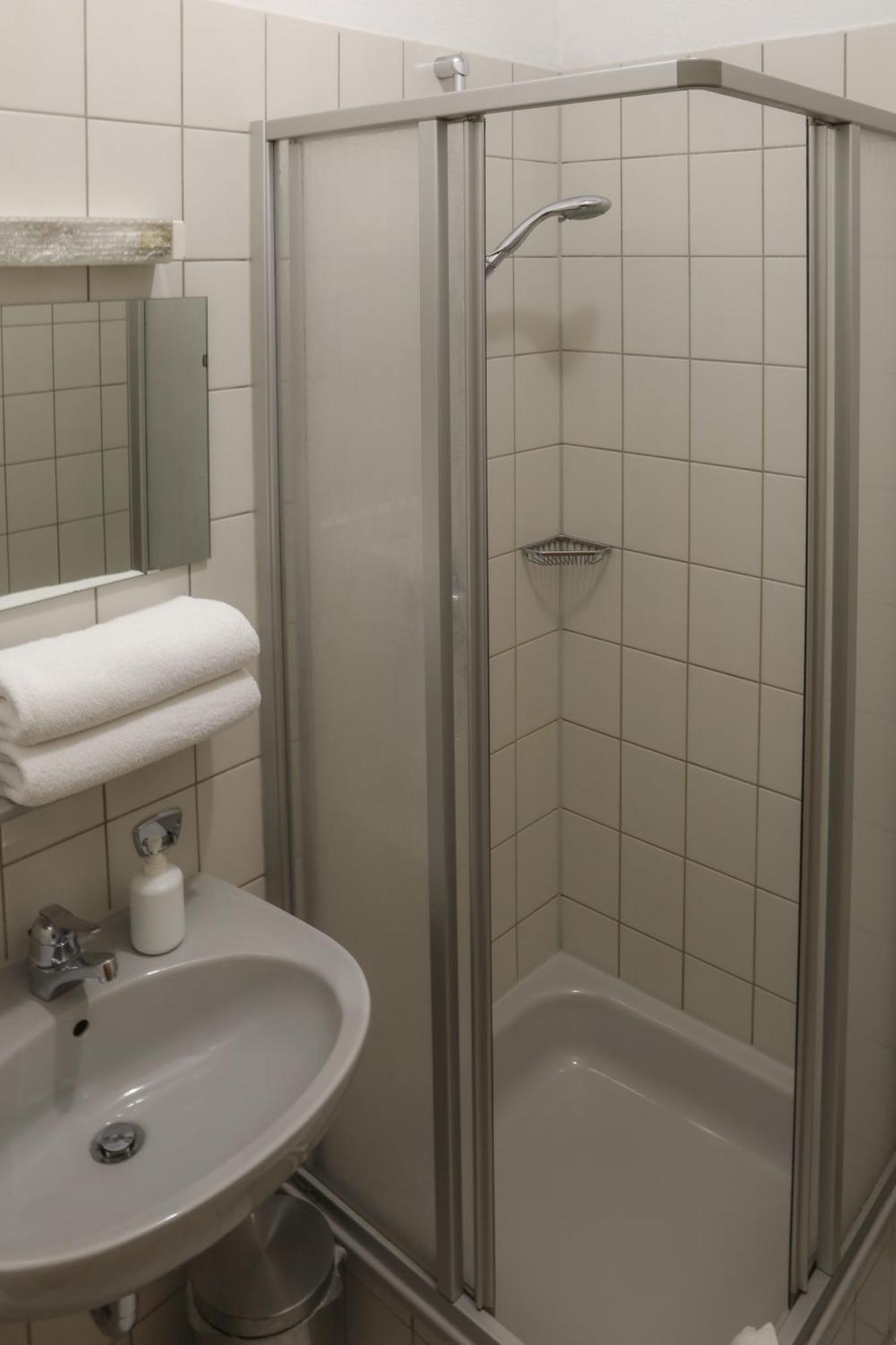 Hotel Adler Nattheim Buitenkant foto